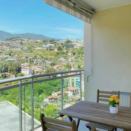 Appartement Casa Vacanza Con Piscina San Remo
