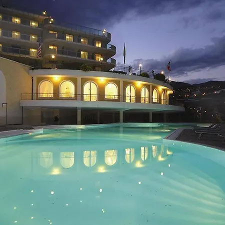 Casa Vacanza Con Piscina * Sanremo